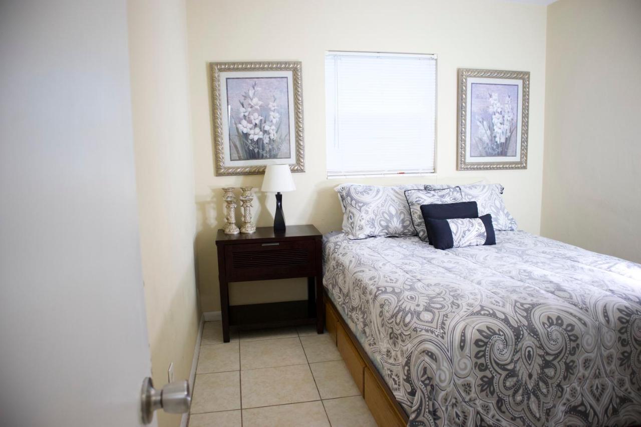 Great Location Near Downtown & Airport Villa Tampa Bagian luar foto