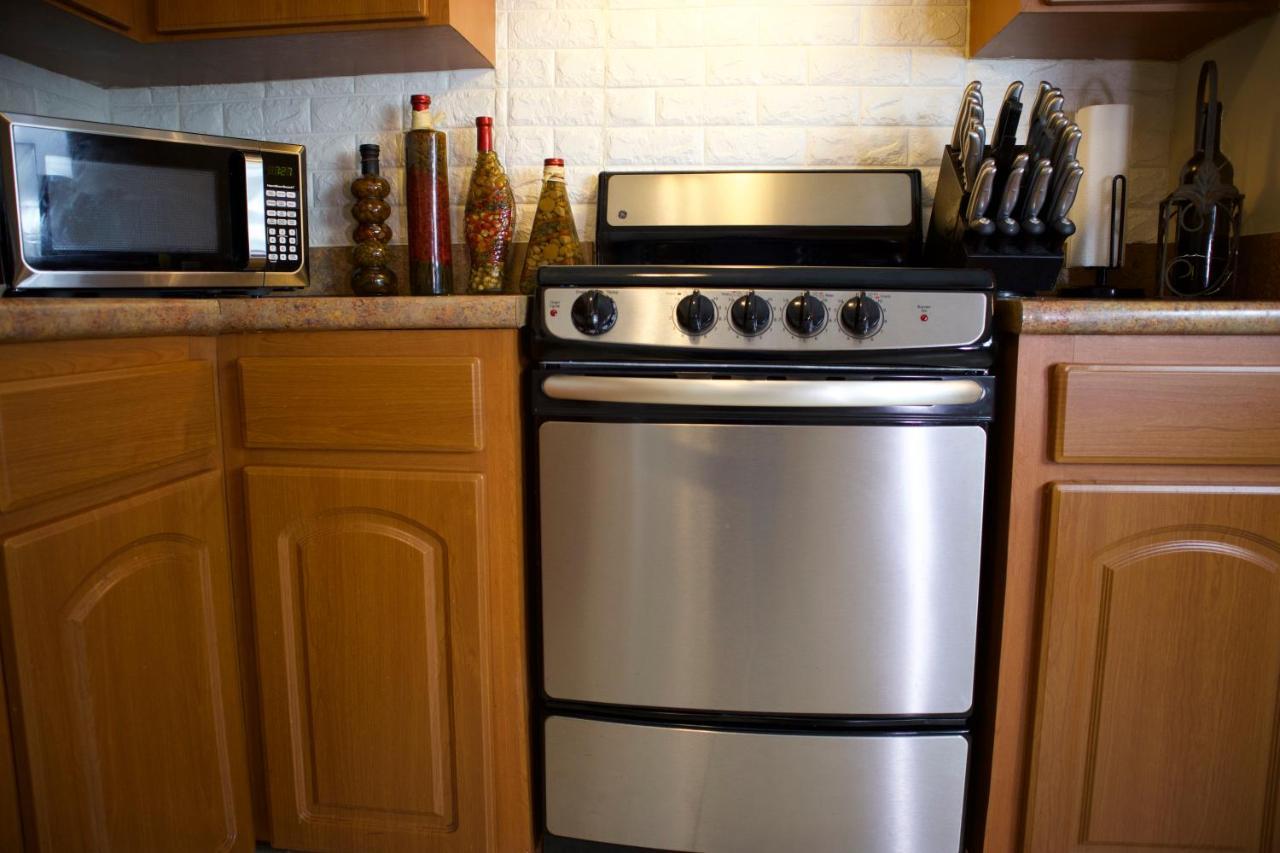 Great Location Near Downtown & Airport Villa Tampa Bagian luar foto