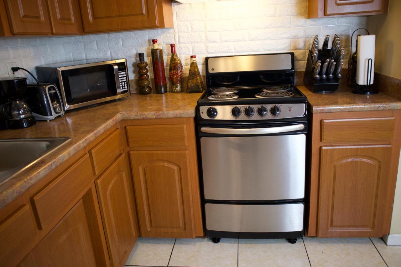 Great Location Near Downtown & Airport Villa Tampa Bagian luar foto